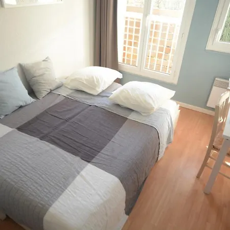 Apartment Piscine Et Tennis Inclus La Londe-les-Maures