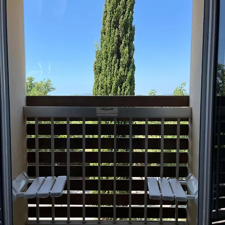 Piscine Et Tennis Inclus *
